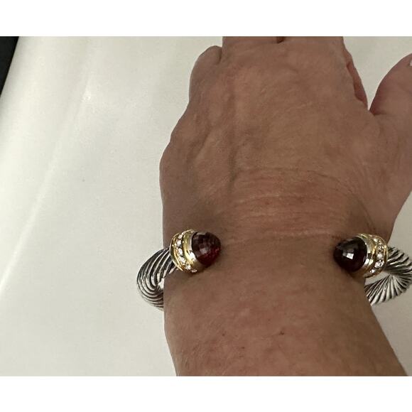 Ladies cuff cable bangle bracelet stackable red stones with crystals at ends New - Picture 7 of 10